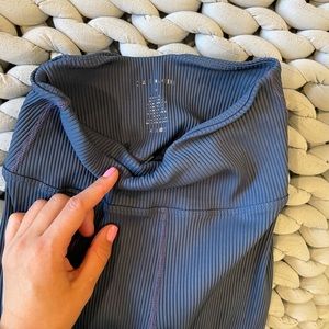 Blue ribbed 7/8 leggings